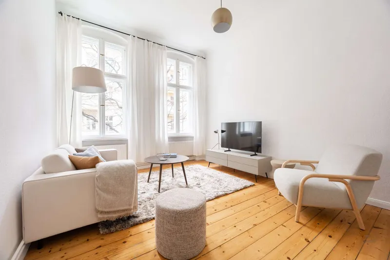 Sehr schöne 2-Zimmer Wohnung in Friedrichshain - voll möbliert — photo 1